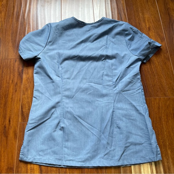 Figs Scrub set: XS BOTTOMS, small top. In a pale denim Color - Picture 6 of 10